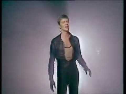 David Bowie » Heroes - David Bowie    Official Music Video