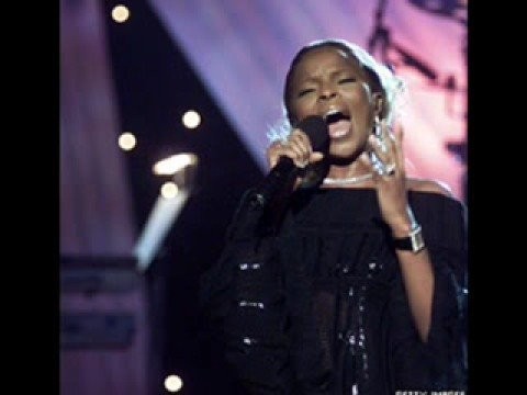 Mary J Blige » Mary J Blige - WHAT LOVE IS/NO MORE DRAMA Medley