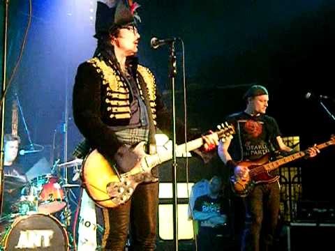 Adam Ant » Adam Ant -  Car Trouble ( Cardiff 2011 )