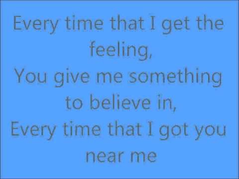 Atomic Kitten » Atomic Kitten - The Tide Is High lyrics