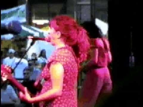 Babes In Toyland » Bruise Violet(Live) - Babes In Toyland