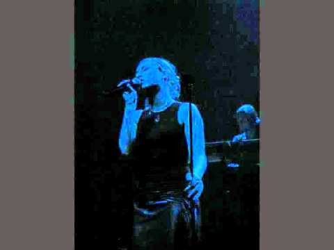 Hooverphonic » Hooverphonic - Inhaler (live Dour Festival 1999)