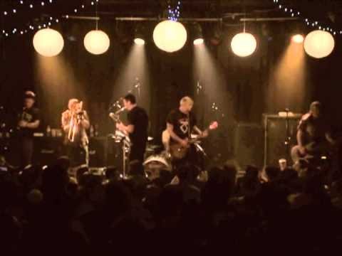 Less Than Jake » Less Than Jake- Suburban Myth Live (3)