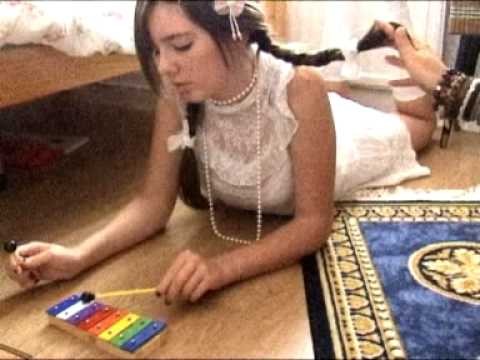 Juliana Hatfield » Juliana Hatfield- My sister- A-level music video