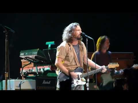 Pearl Jam » Pearl Jam - Corduroy (London '09) HD