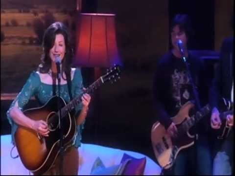 Amy Grant » Amy Grant - Saved By Love [live]