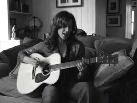 Amy Grant » Amy Grant - Saved by love (acoustic promo)