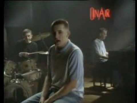 Housemartins » The Housemartins - Think For A Minute