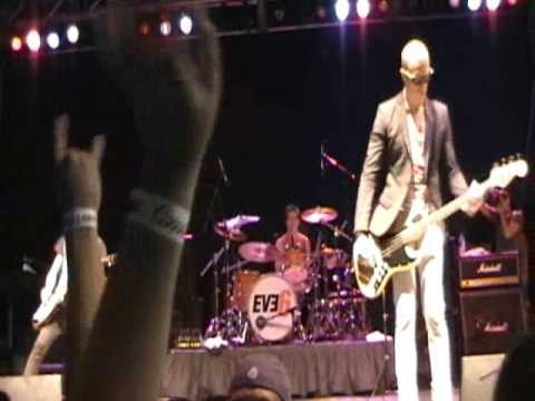 Eve 6 » Eve 6 - Rescue (Live)