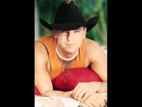 Kenny Chesney » Kenny Chesney - Between Midnight And Daylight