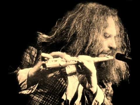 Jethro Tull » Jethro Tull - Critique Oblique