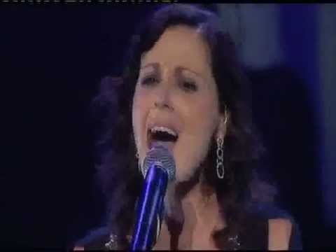 Tina Arena » Tina Arena - "You Made Me Find Myself" (Live) 2004