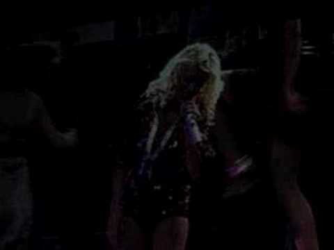 Christina Aguilera » Christina Aguilera- What a girl wants (she fell)