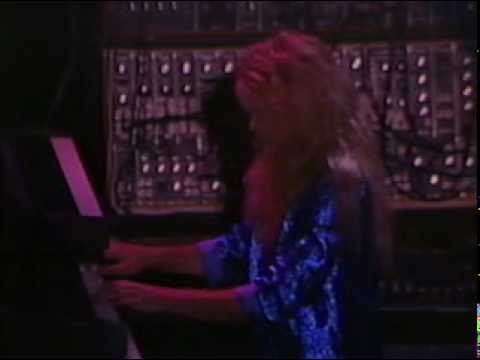 Giuffria » Giuffria - Out Of The Blue (Live)