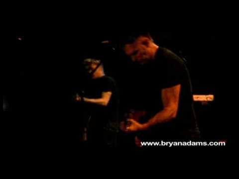 Bryan Adams » Bryan Adams - Summer of 69 - Live In Lisbon.