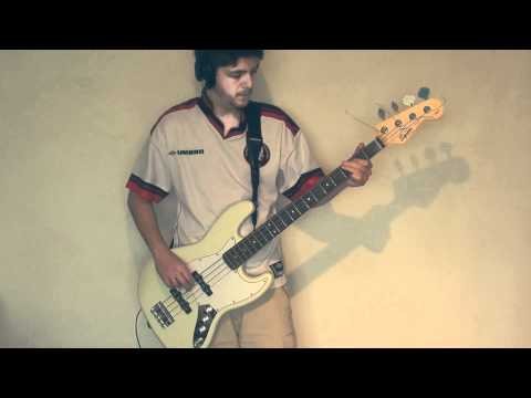 Bruce Dickinson » Bruce Dickinson Omega bass cover