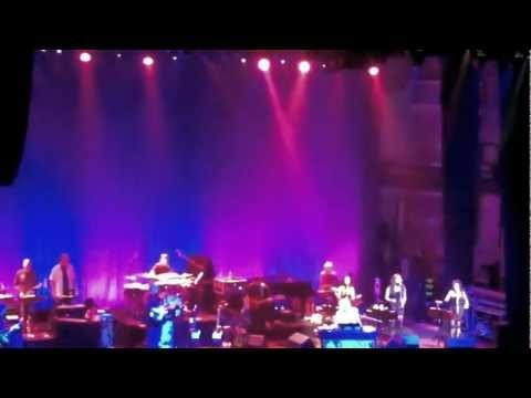 Steely Dan » Steely Dan"Black Cow" Beacon Theater Sept 19, 2011