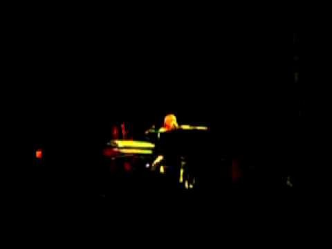 Tori Amos » Tori Amos- Honey, for Melissa :)