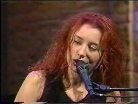 Tori Amos » Tori Amos "Cornflake Girl" (1994)