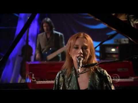 Tori Amos » Tori Amos - Cornflake Girl HDTV