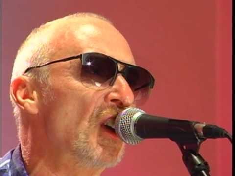 Graham Parker » Temporary Beauty performed by Graham Parker