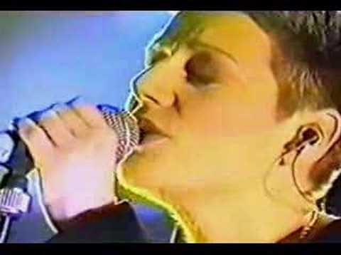 Cocteau Twins » Cocteau Twins - Bluebeard  [Live]