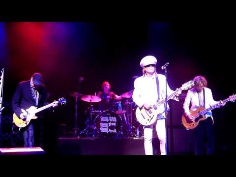 Cheap Trick » Cheap Trick - Downed, Live in Dublin 2011