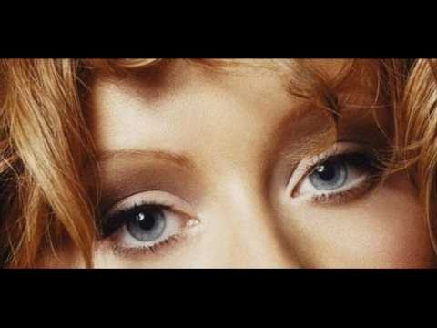 Christina Aguilera » Dreamy Eyes - Christina Aguilera + Lyrics