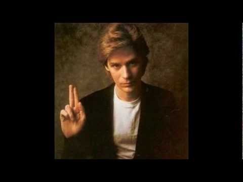 Daryl Hall » Daryl Hall don't leave me alone with her.wmv