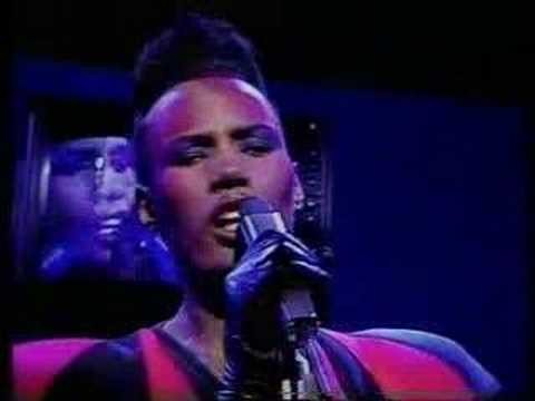 Grace Jones » Grace Jones-Living My Life, live on Switch, 1983