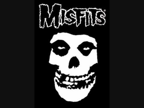 Misfits » The Misfits-Skulls(Lyrics)