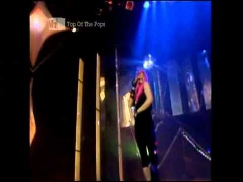 Madonna » Madonna - Like A Virgin [Live at Top Of The Pops]