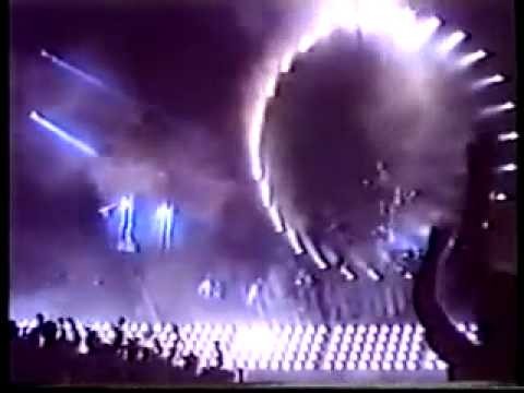 Pink Floyd » Pink Floyd - Veterans Stadium 1988 - Run Like Hell