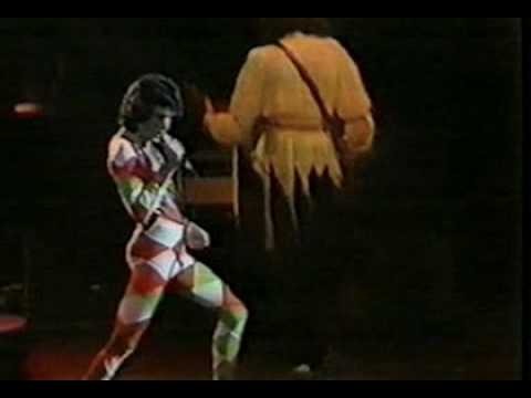 Queen » Death On Two Legs (Queen Live @ Earl's Court '77)