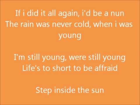 Robbie Williams » Robbie Williams - Strong  lyrics