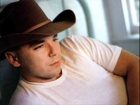 Kenny Chesney » Kenny Chesney - What I Need To Do(Live)