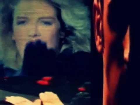 Kim Wilde » Kim Wilde - Words Fell Down (2012 mix)