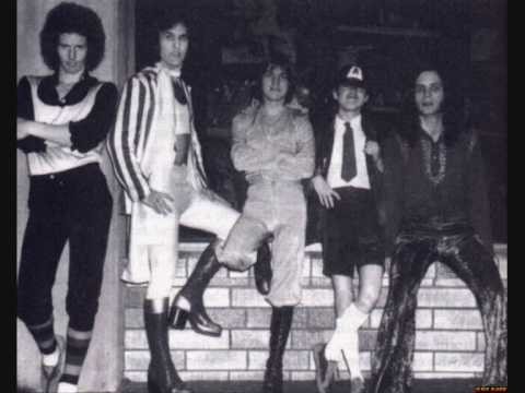 AC/DC » AC/DC - Rockin' In The Parlour (rare track)