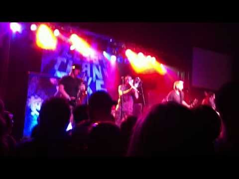 Less Than Jake » Nervous in the Alley -  Less Than Jake (Live)