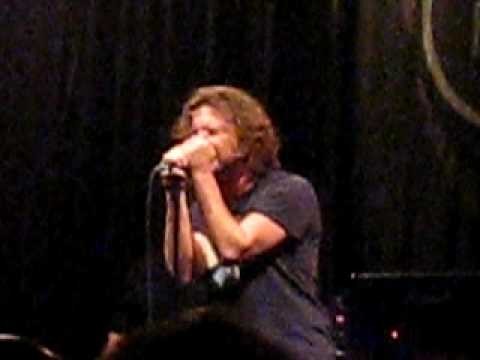 Pearl Jam » Pearl Jam - God's Dice (May 3, 2010)