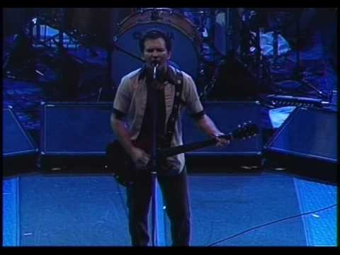 Pearl Jam » Pearl Jam - Love Boat Captain (Camden '03) HD