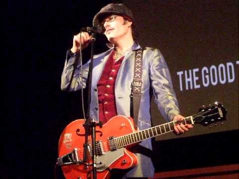 Adam Ant » Adam Ant - Stand And Deliver (acoustic)