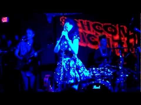 Bardot » Kimbra - "Settle Down" (Live at Bardot)