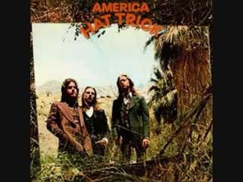 America » America - She's gonna let you down
