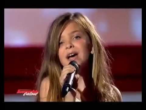 The little girl sings like a pro